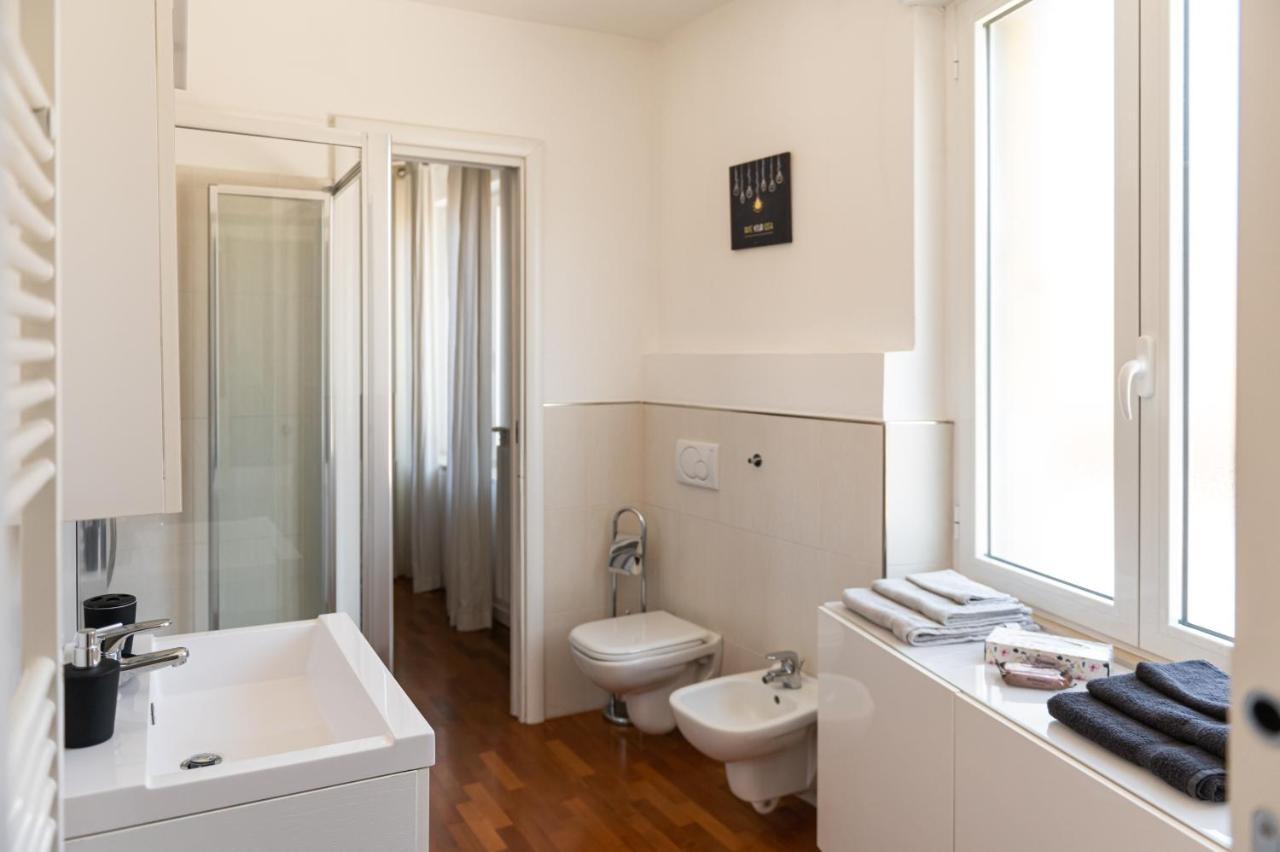 Raffinato Scorcio Sulla Citta Apartment Brescia Ngoại thất bức ảnh